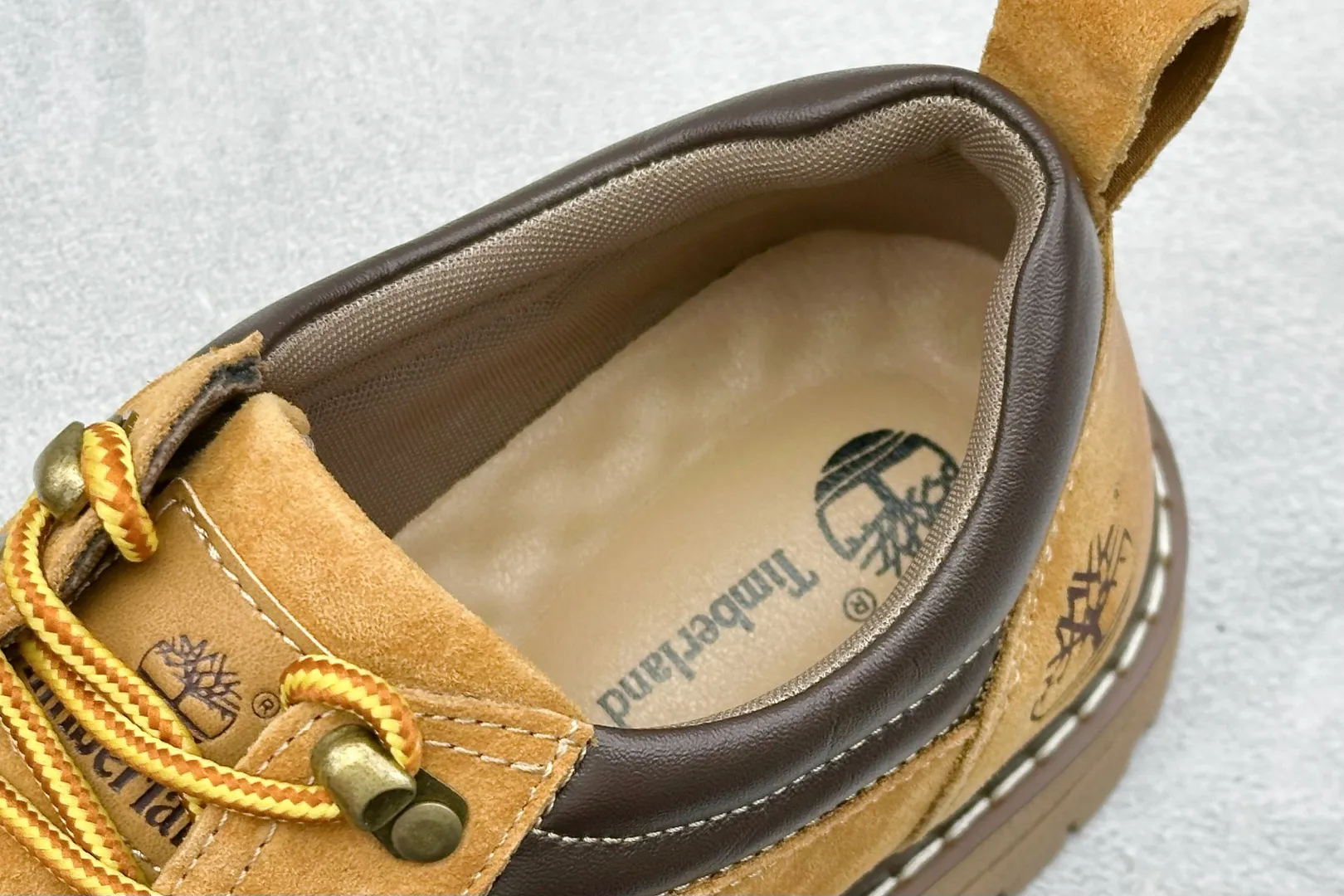 🐲💰 560 support store Timberland/Timberland classic outdoor low-top work casual shoes, classic re-upgraded, Guangdong factory quality, original box and original packaging, the fabric is made of Italian 🇮🇹 top-grade frosted cowhide, with anti-odor and anti-corrosion genuine leather latex insoles, giving you a perfect wearing experience, high quality and durable, a must-have for sportsmen, specializes in looking good, high-quality and first-class foot feel, exclusive supply Item number: TB73533 Size: 39-44 (one size larger)
